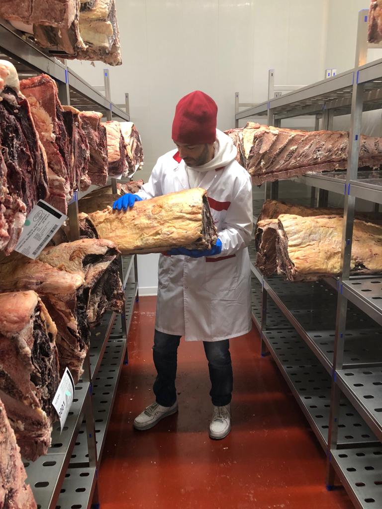 Sucarn lanza una gama de carnes maduradas premium, bajo la marca "Gustas", para la campaña navideña